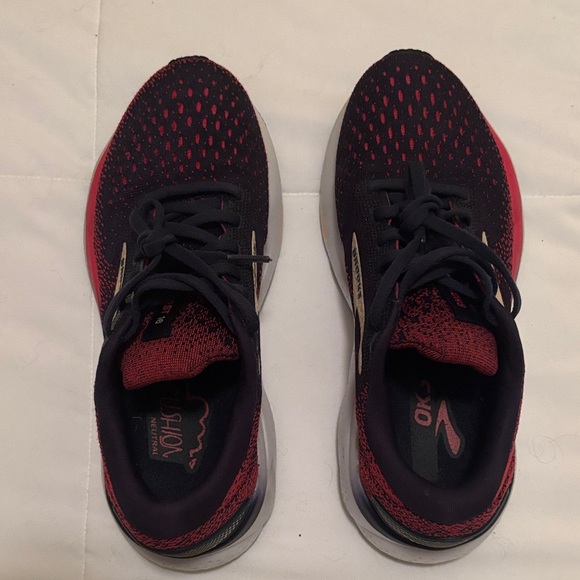 Brooks Women’s Athletic Shoes in Blue and Red - Picture 1 of 8
